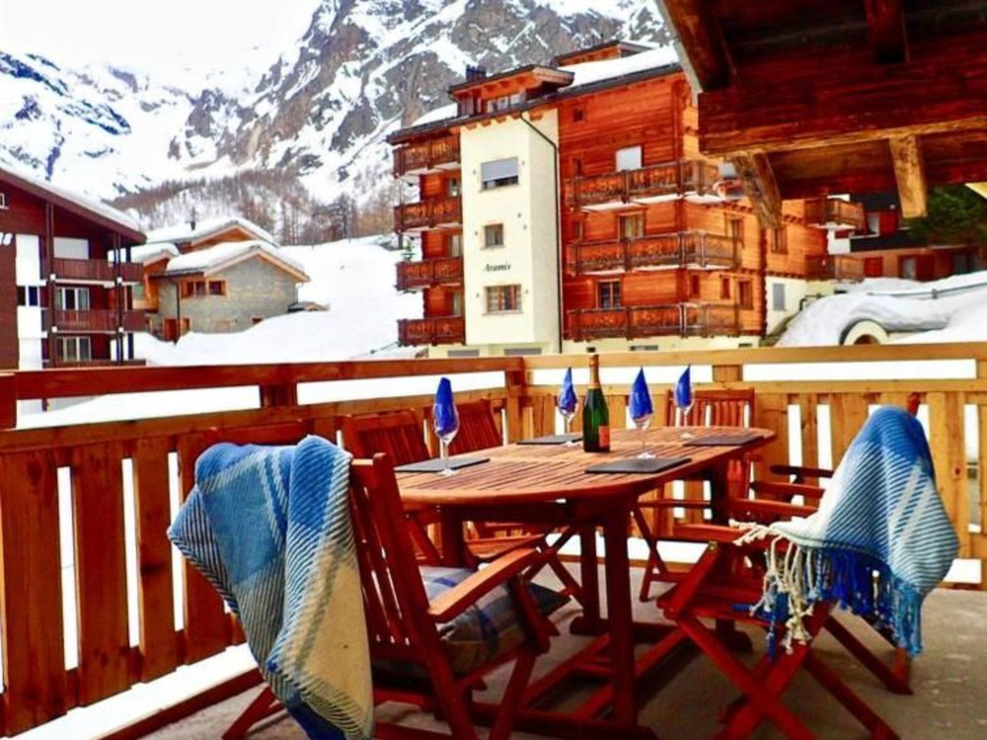 Mountain Magic: 4 Bed Villa, Valais,1387