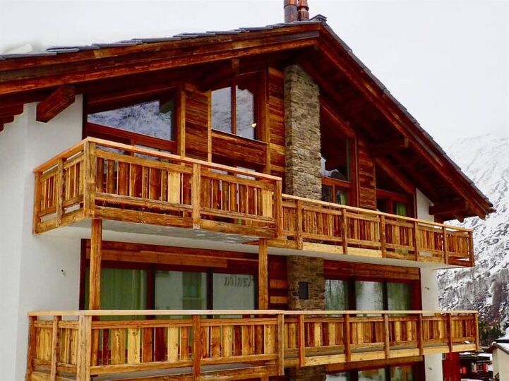 Mountain Magic: 4 Bed Villa, Valais,1387