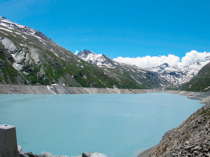 Charming 2 Bed Villa in Saas-Fee, 1268