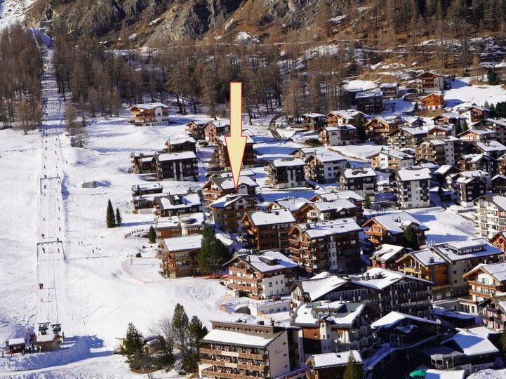 Charming 2 Bed Villa in Saas-Fee, 1268