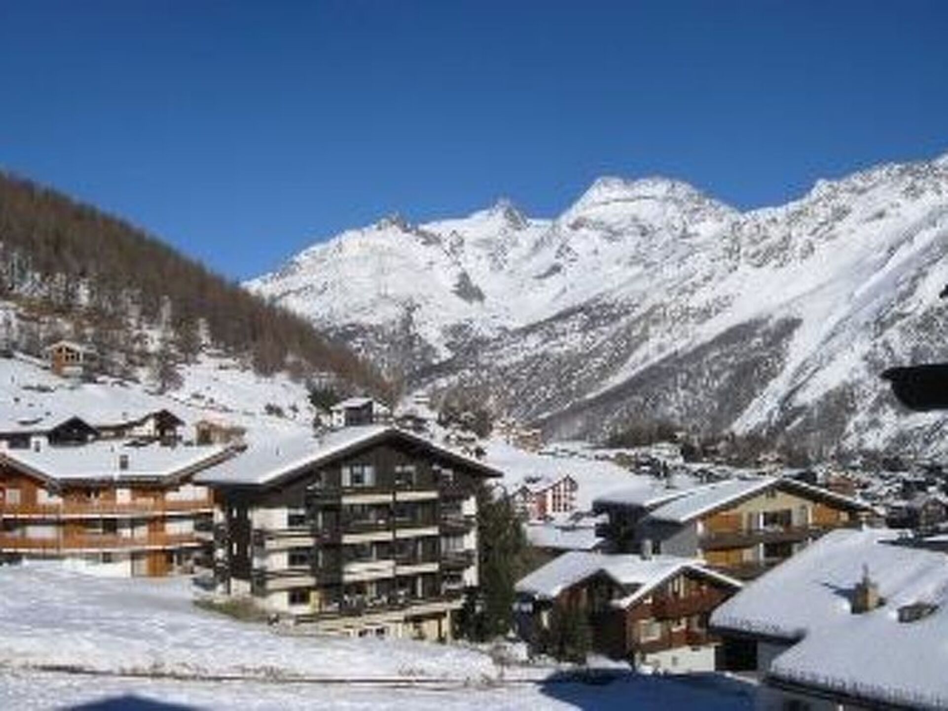 Elegant 3 Bedroom Home in Saas-Fee, 1272