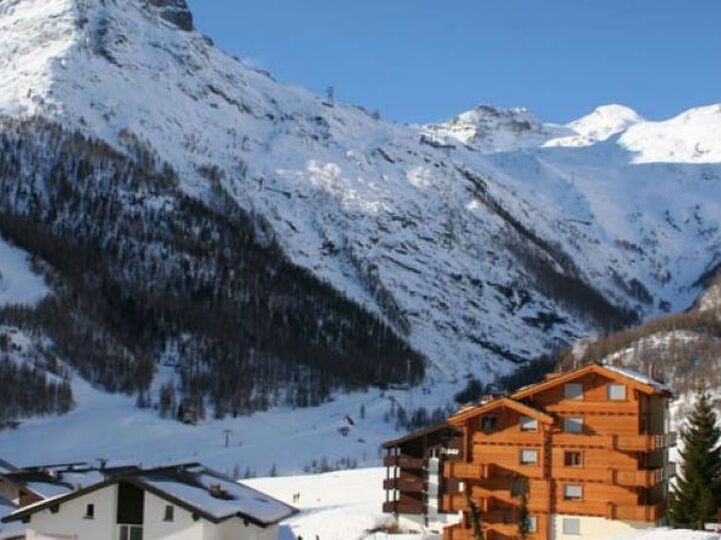 Elegant 3 Bedroom Home in Saas-Fee, 1272