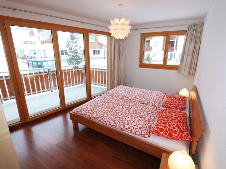 Spacious 3 Bedroom Retreat in Saas-Fee, 1274
