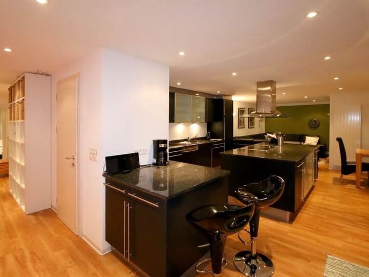 Stunning 4 Bedroom Villa in Saas-Fee City, 1275
