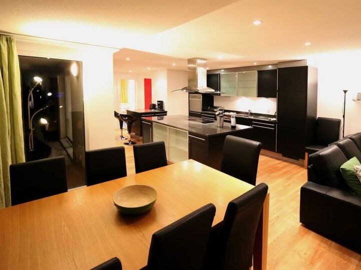 Stunning 4 Bedroom Villa in Saas-Fee City, 1275