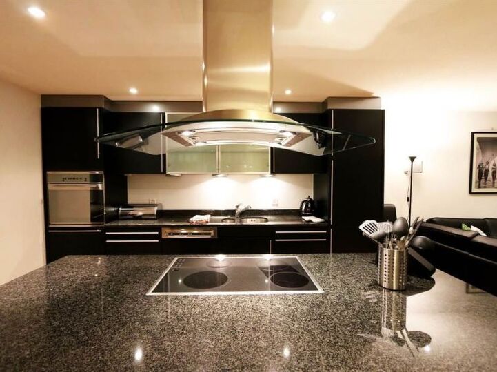Stunning 4 Bedroom Villa in Saas-Fee City, 1275