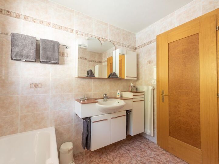 Serene Oasis with 3 Bedrooms in Saas-Grund, 1414