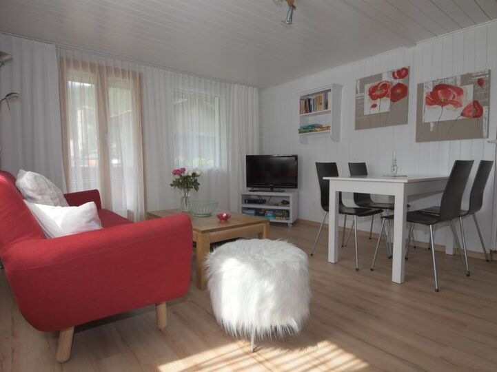 Modern 2BR Villa in Saas-Grund, 1257