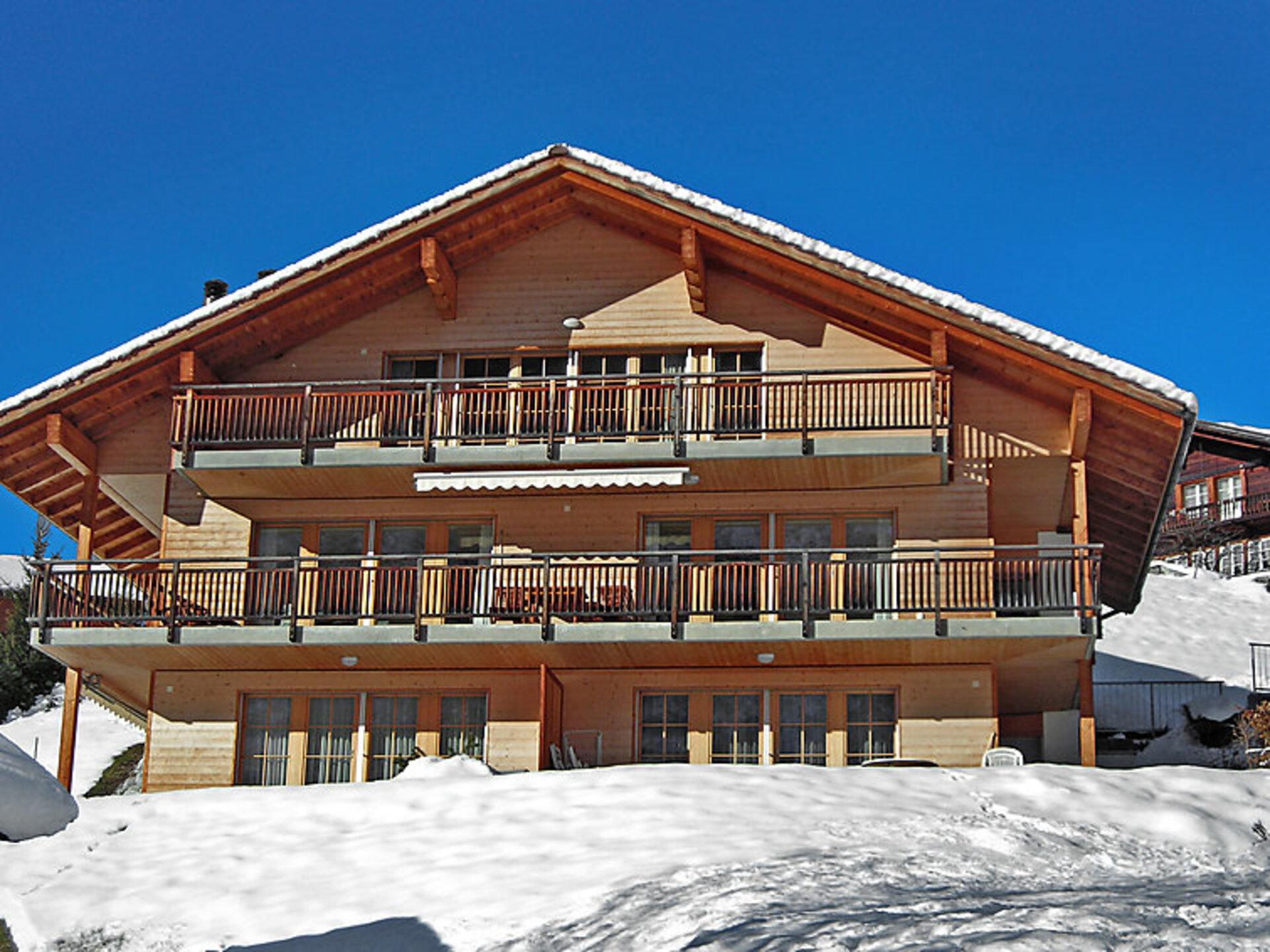 Secluded Gem in Grindelwald City, 1176