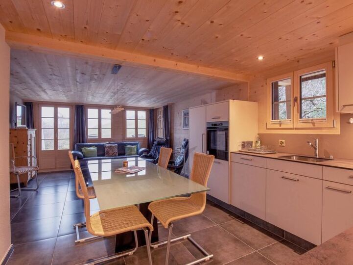 Cozy 2 Bedroom Oasis in Lenk's Heart, 1188