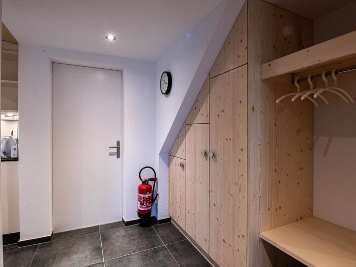 Cozy 2 Bedroom Oasis in Lenk's Heart, 1188
