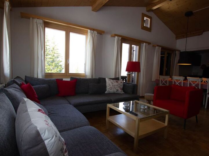 Elegant 4 Bedroom Villa in the Heart of Lenk, 1190