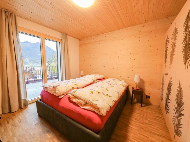 Elegant Escape in Zweisimmen, 1192