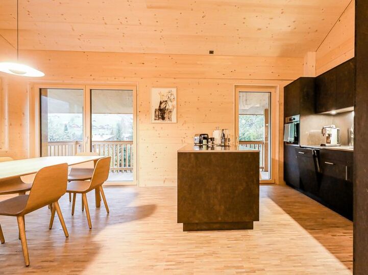 Elegant Family Home in Zweisimmen, 1177