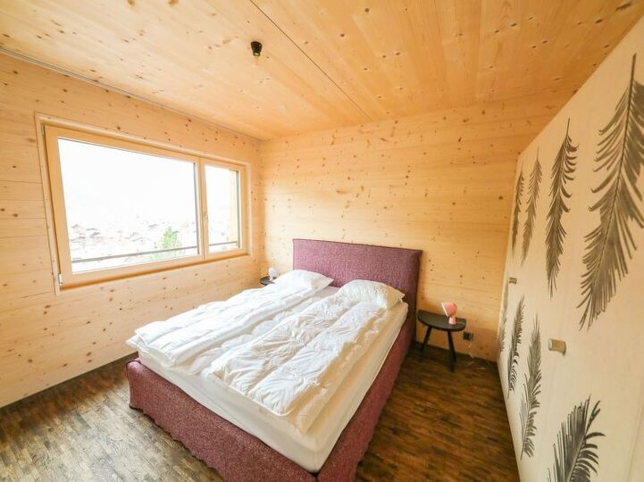 Cozy Haven in Zweisimmen City, 1194