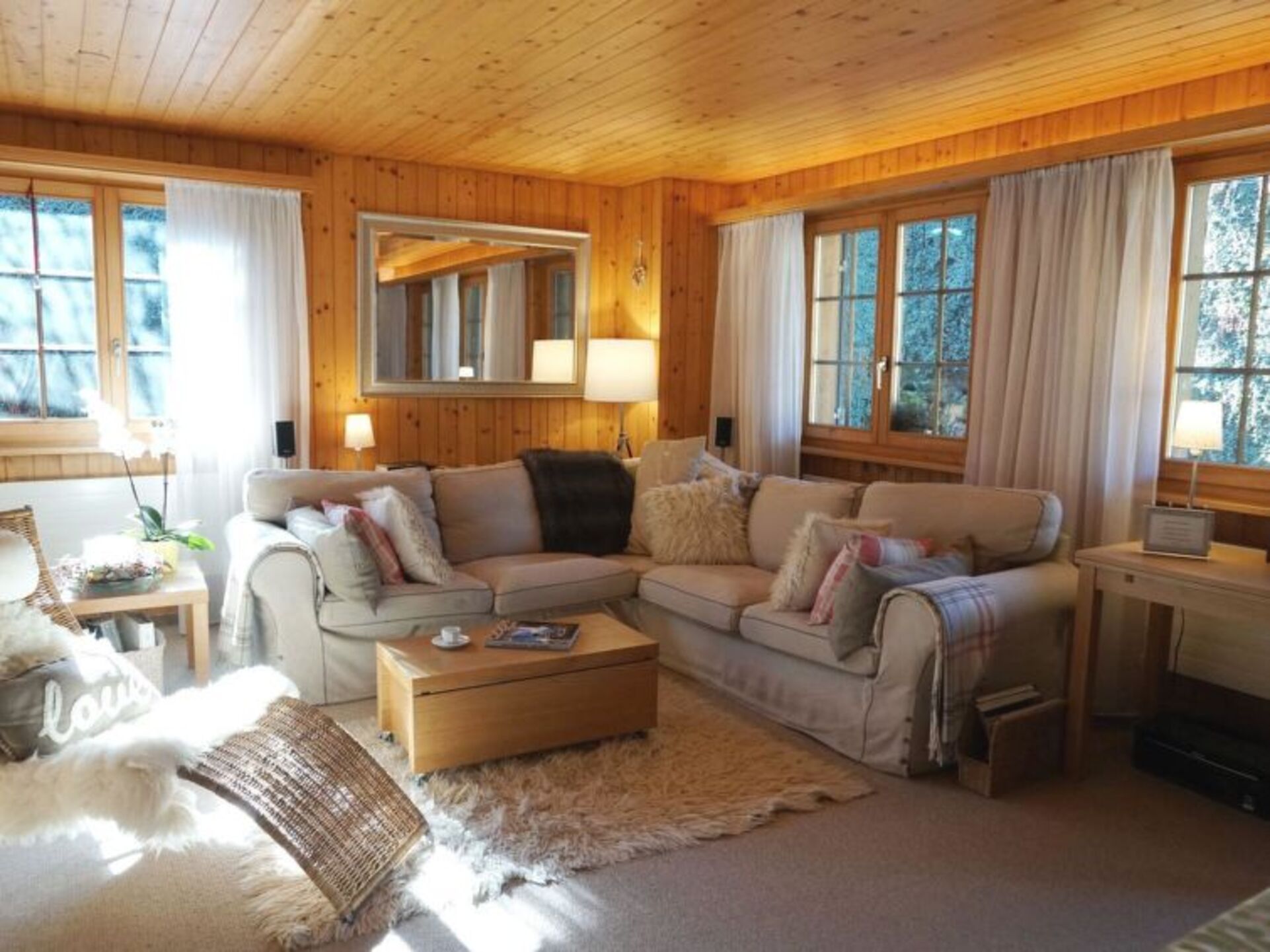Elegant 2 Bedroom Villa in Zweisimmen, 1195
