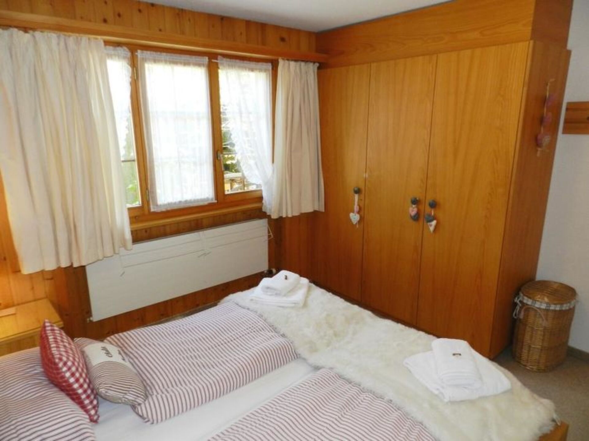 Elegant 2 Bedroom Villa in Zweisimmen, 1195