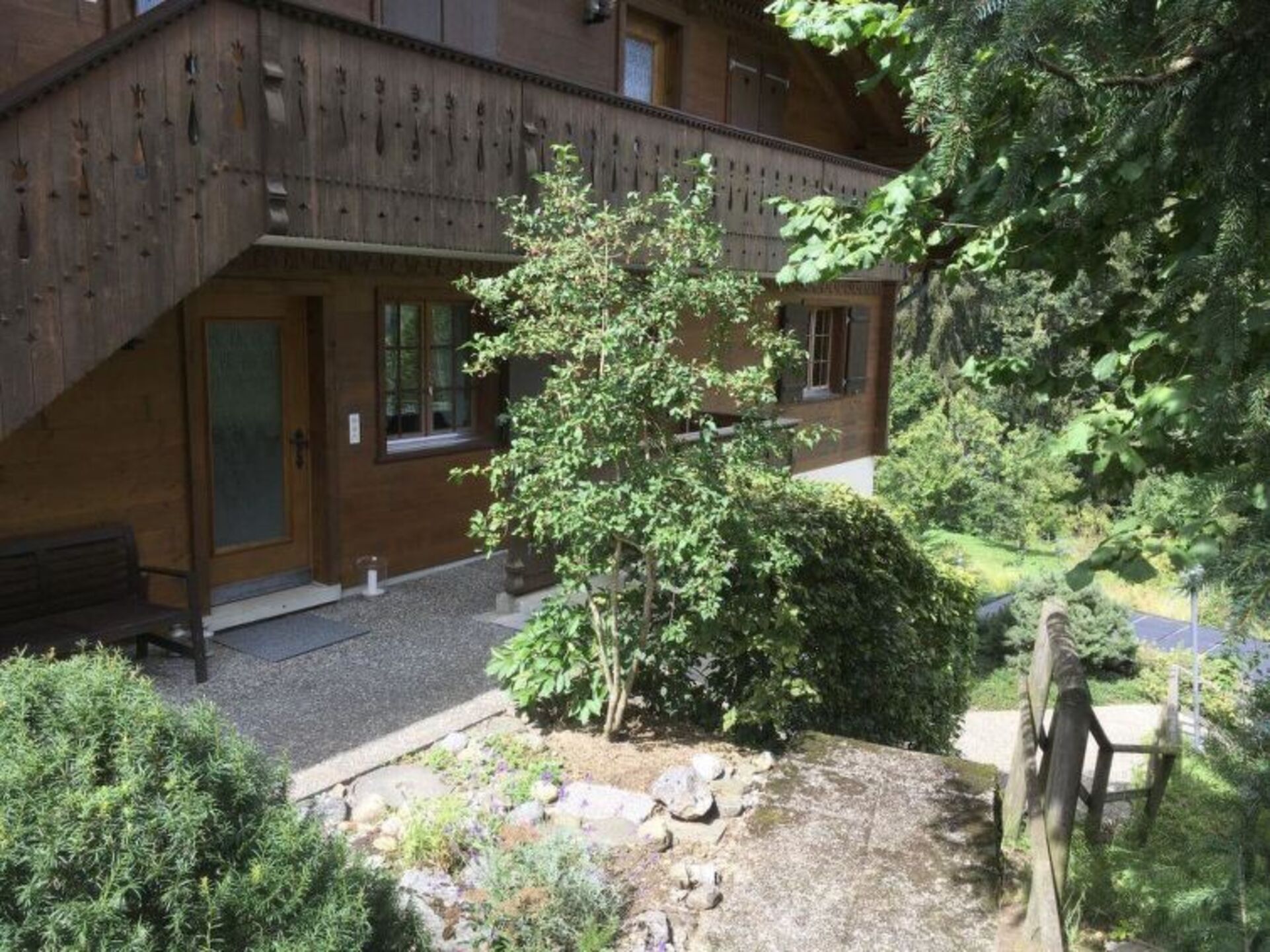 Elegant 2 Bedroom Villa in Zweisimmen, 1195
