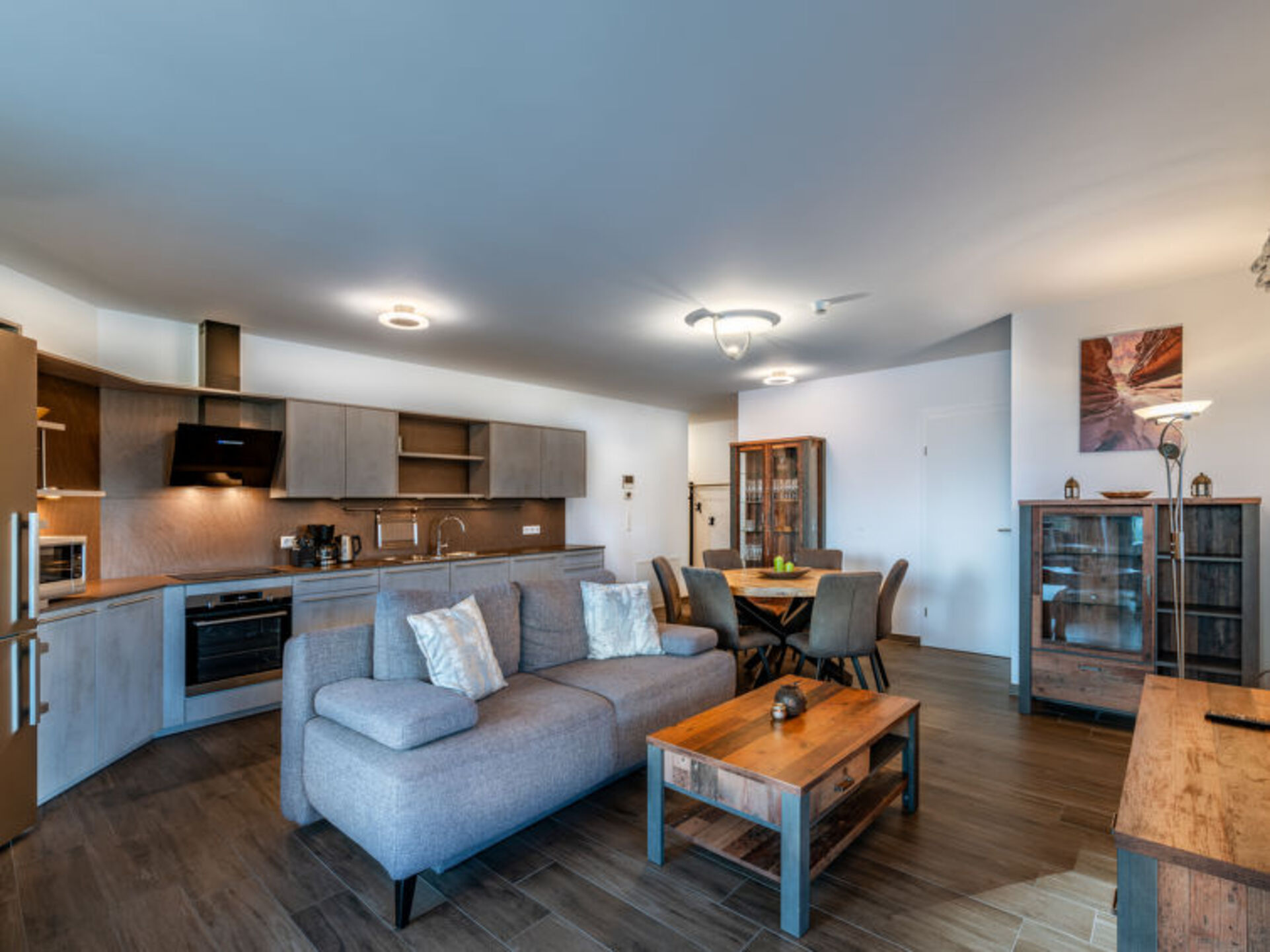 Kitchen / Dining Room
