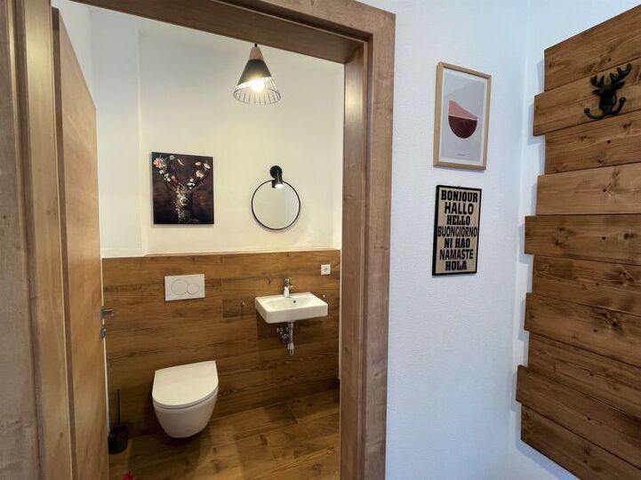 Bathroom / Wellness