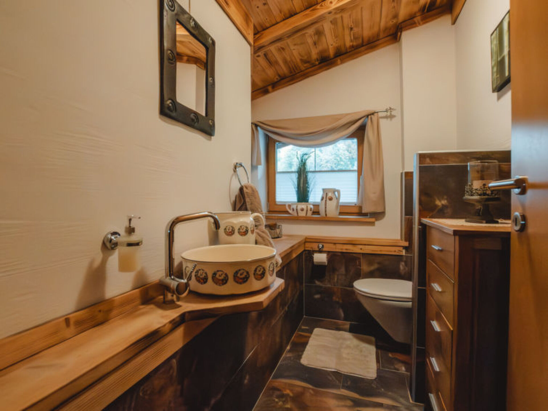 Bathroom / Wellness