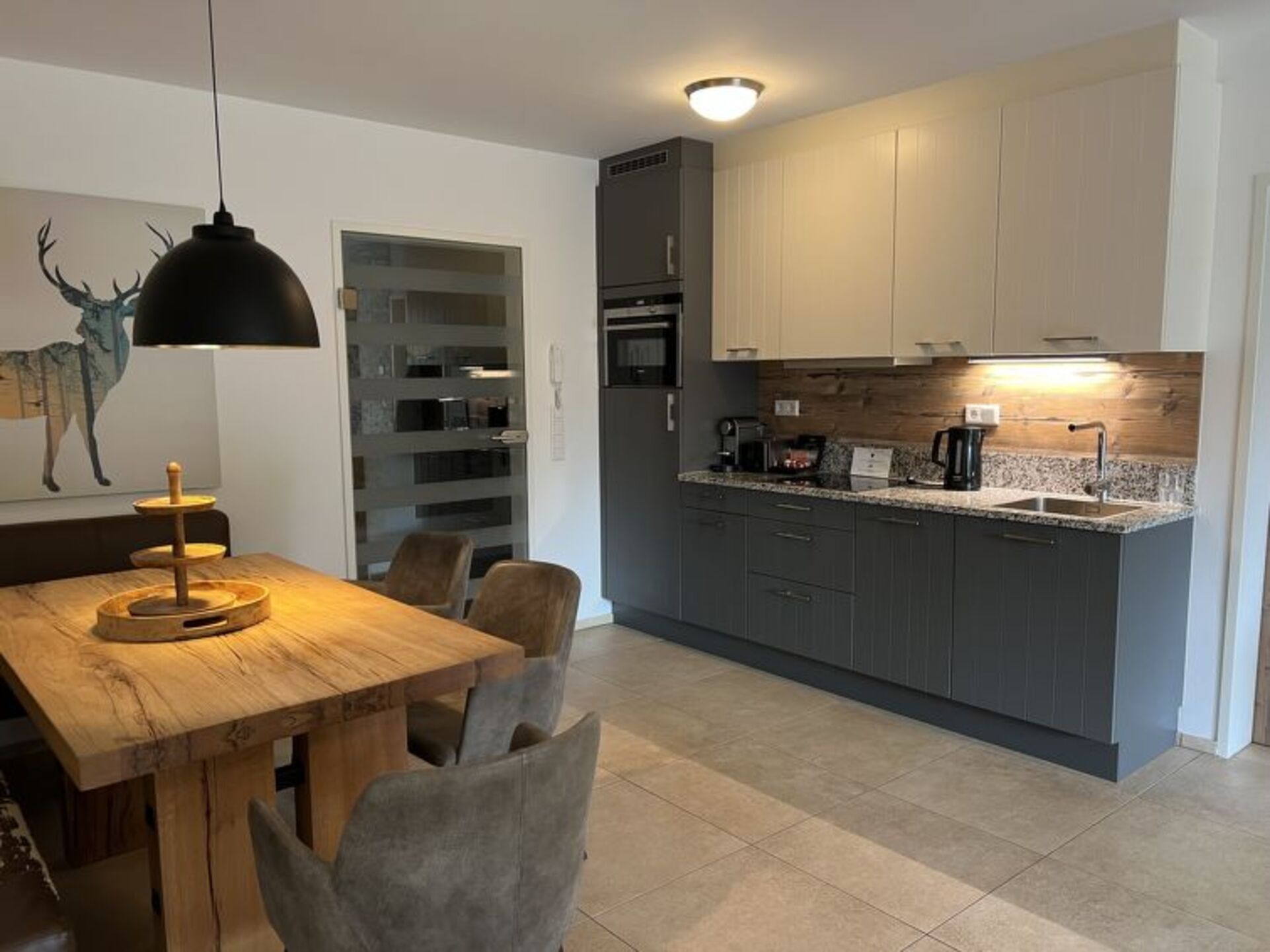 Kitchen / Dining Room