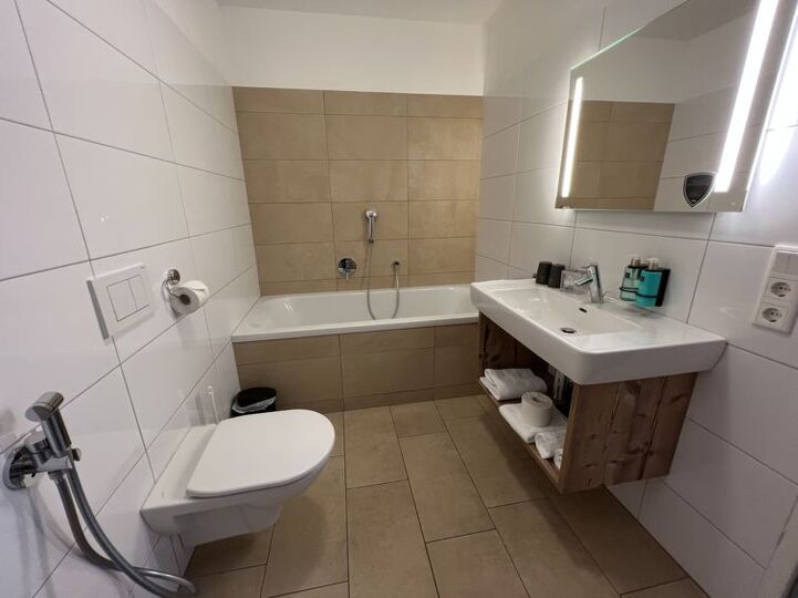 Bathroom / Wellness