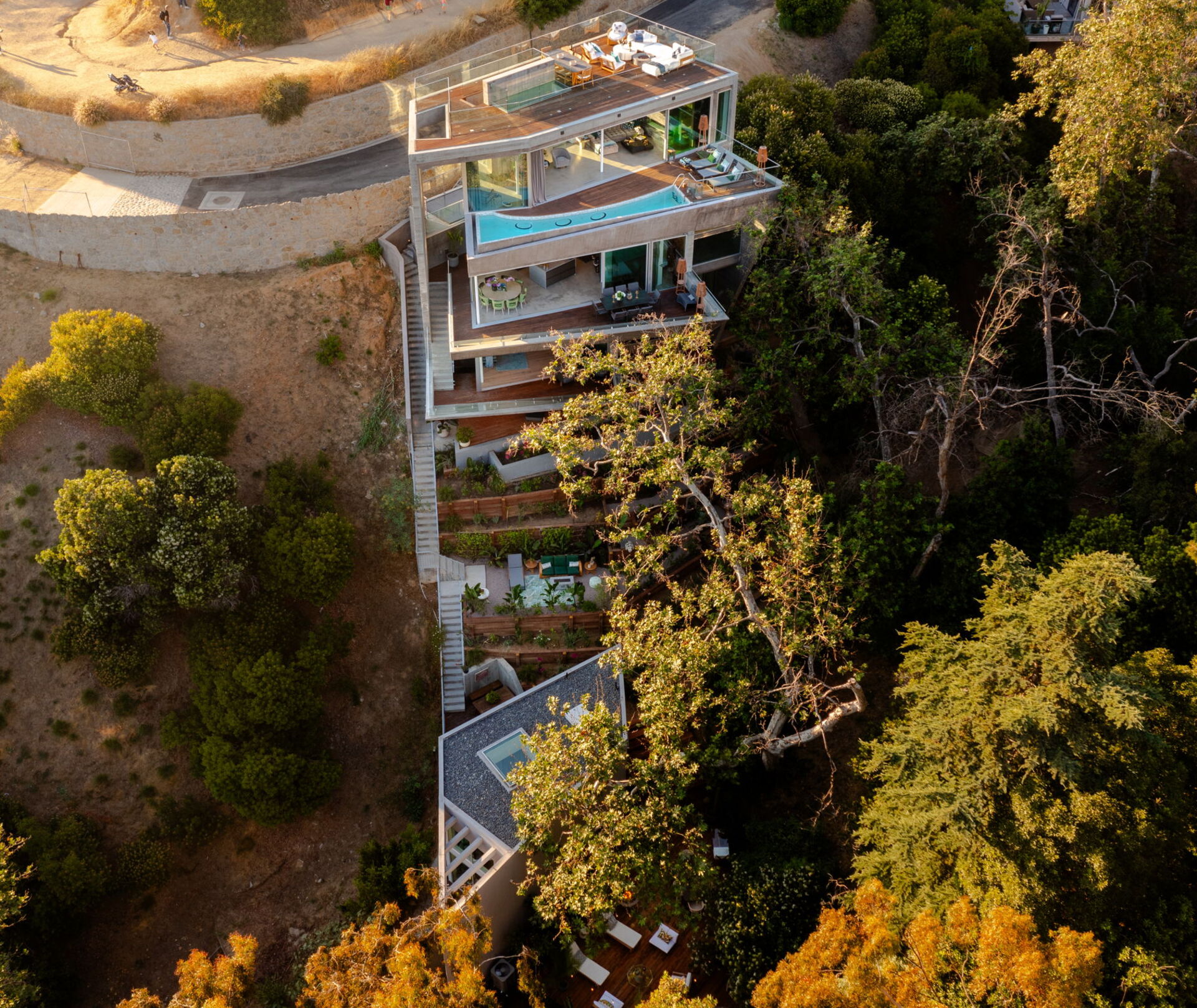 Hollywood Majesty: G Residence