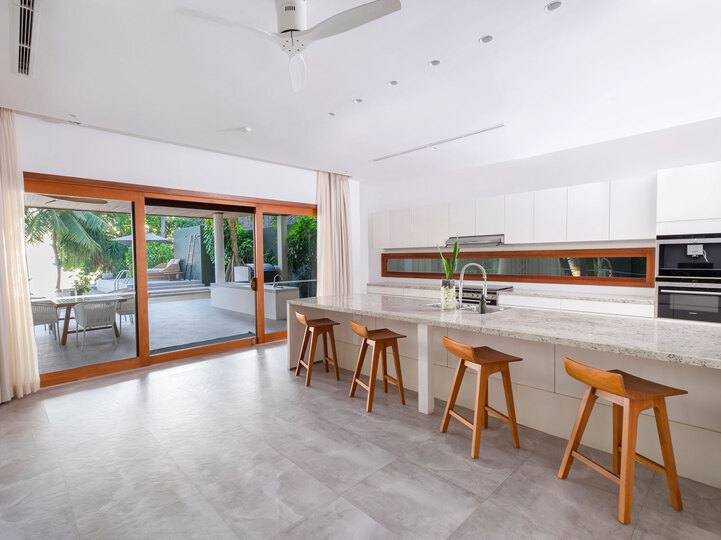 Elegant 4 Bedroom Villa in Paradise,1007