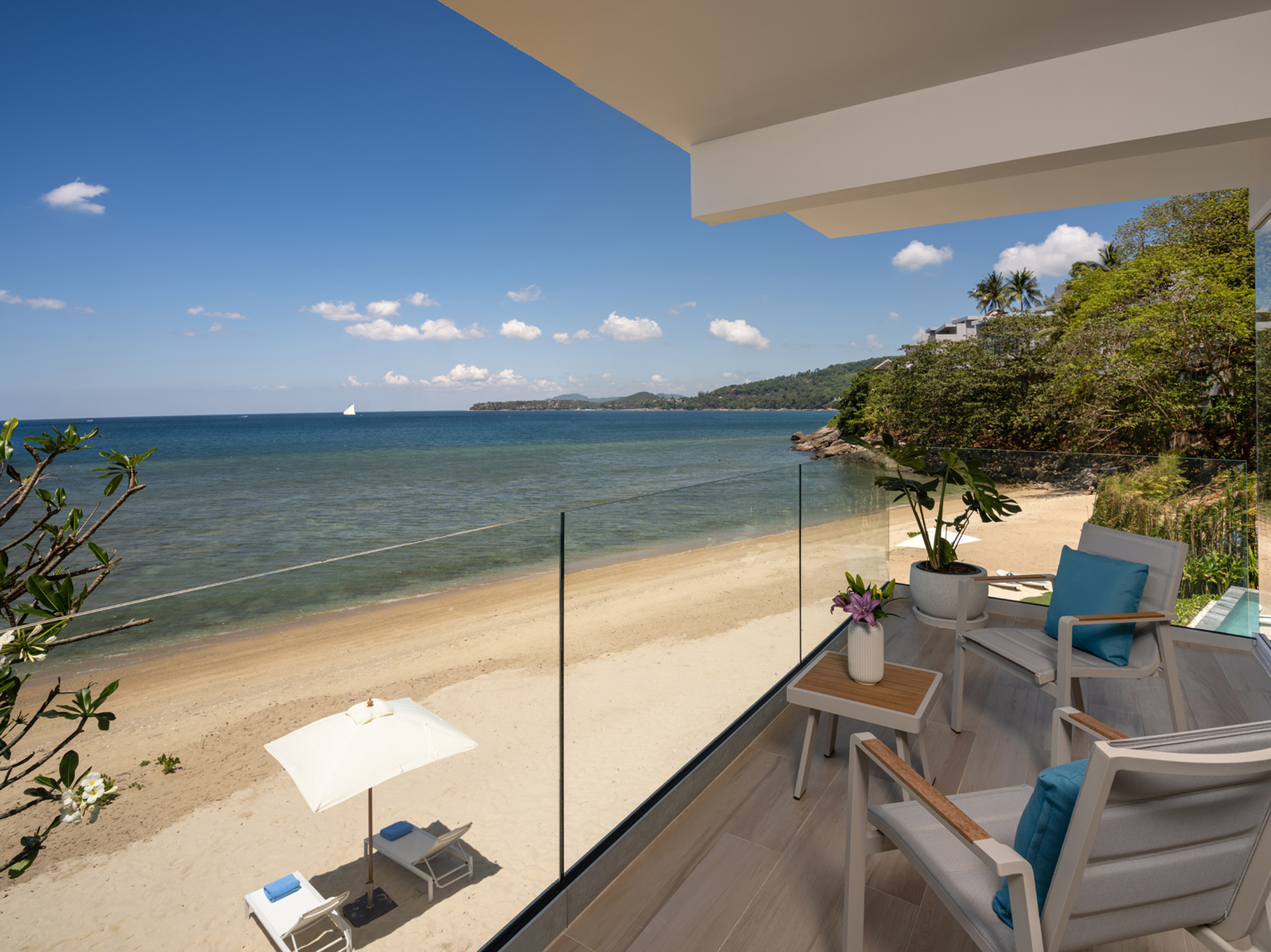 Villa Anda - Breathtaking view from the master bedroom balcony