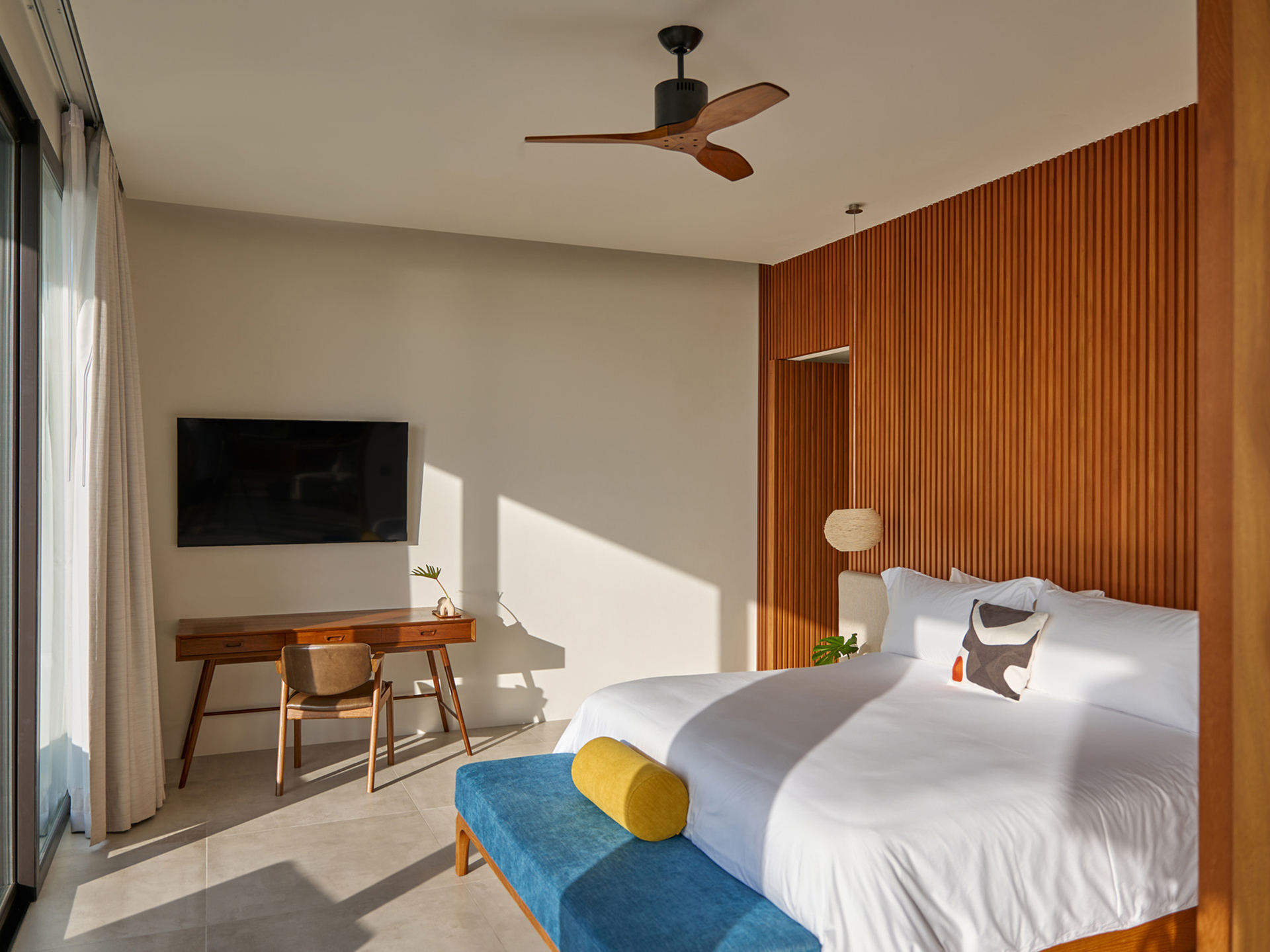 Encanto - Bedroom Morning