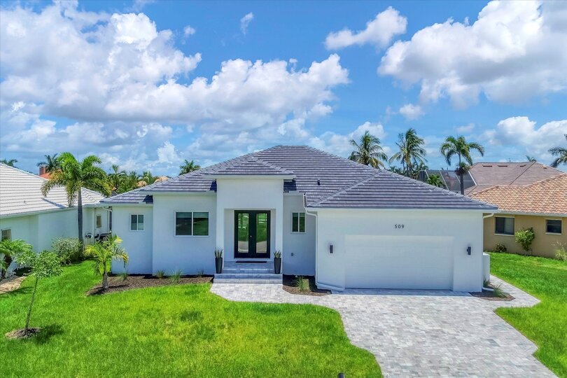 Beautiful brand new Punta Gorda pool home with water view