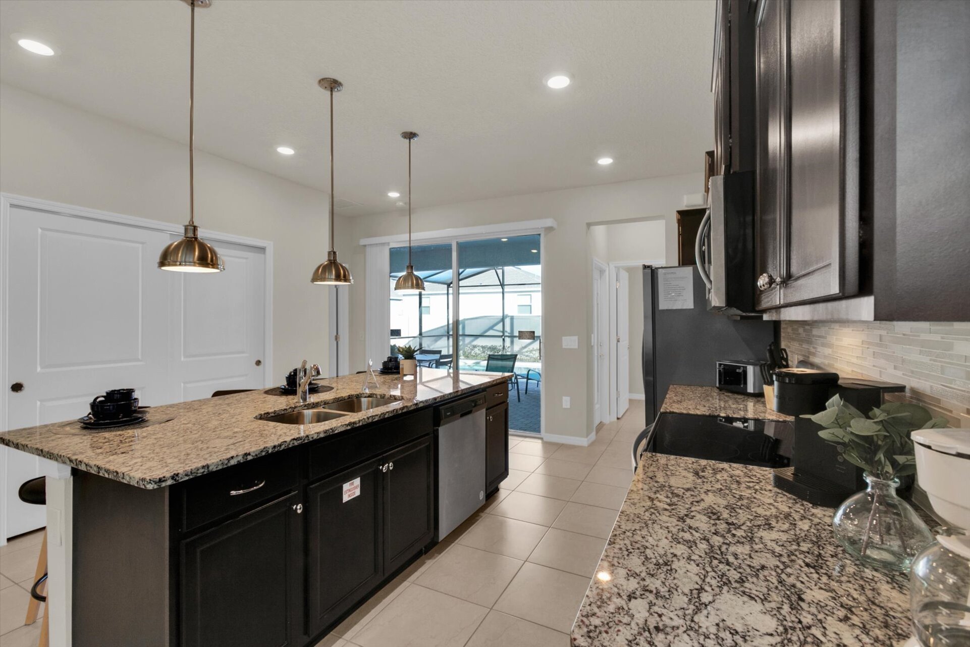 Kitchen (Angle)