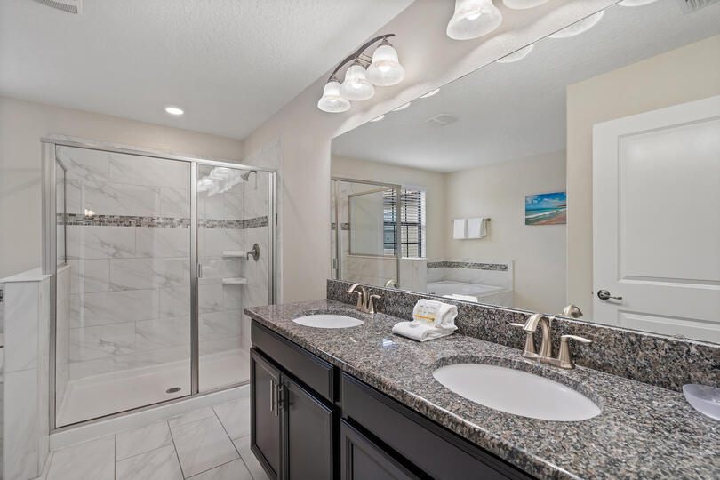 Master King Bathroom 1 Upstairs