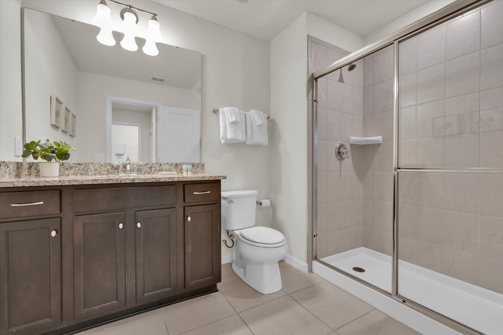 Hall Bathroom 2 Upstairs
Shower
