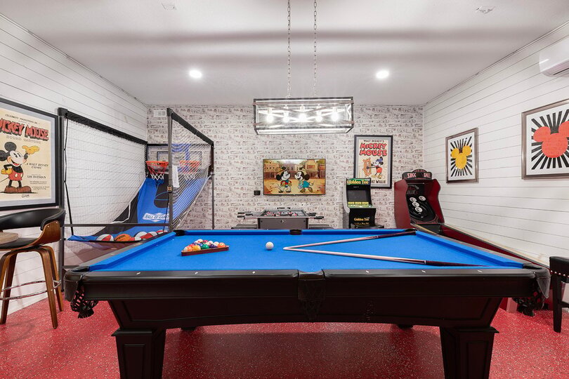 [amenities:game-room:1] Game Room