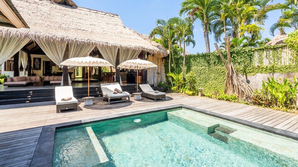 Rent Your Own 5 Star Private Villa in Seminyak, Bali Villa 2246