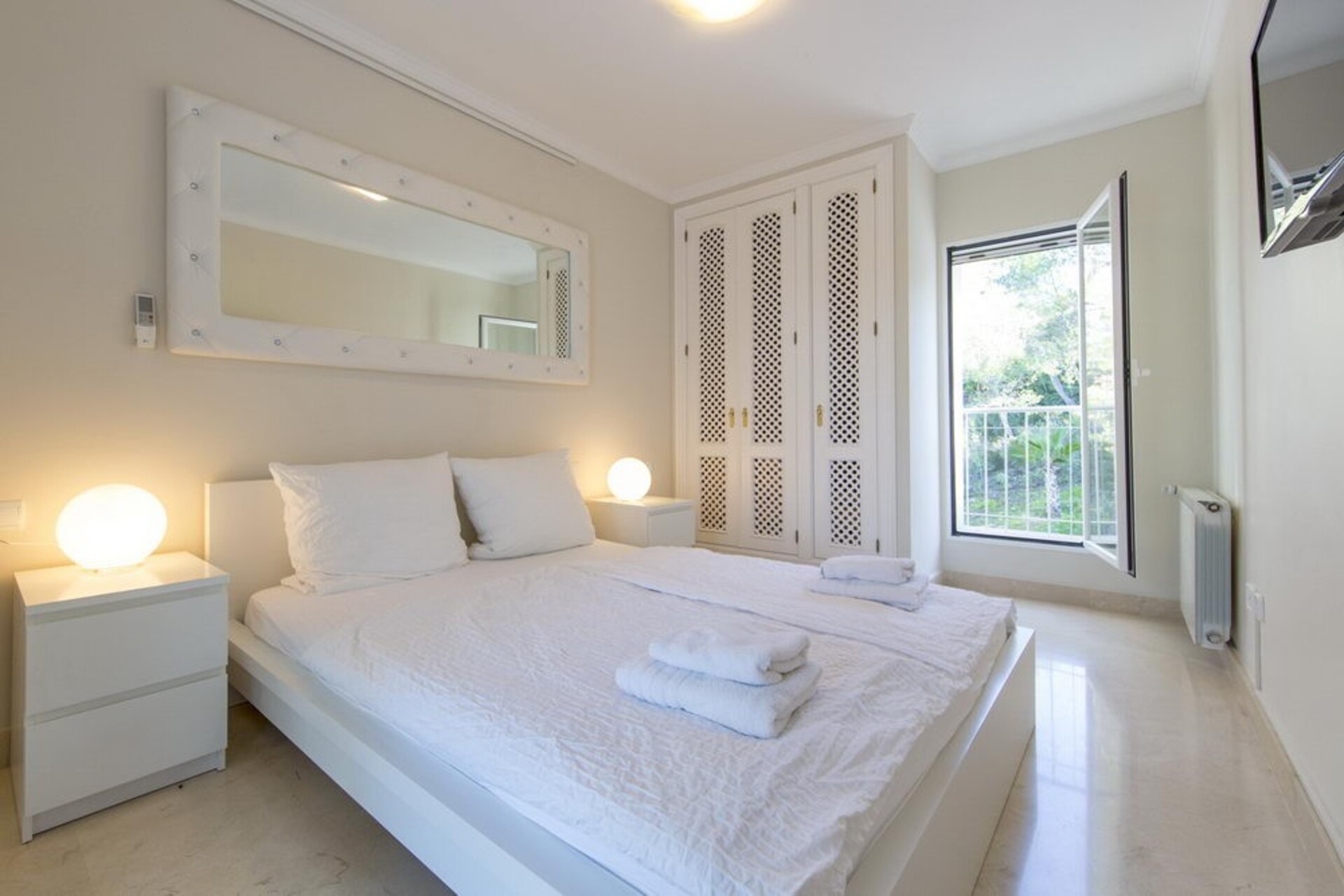 Stunning 5 Bedroom Villa, Ibiza Villa 1451