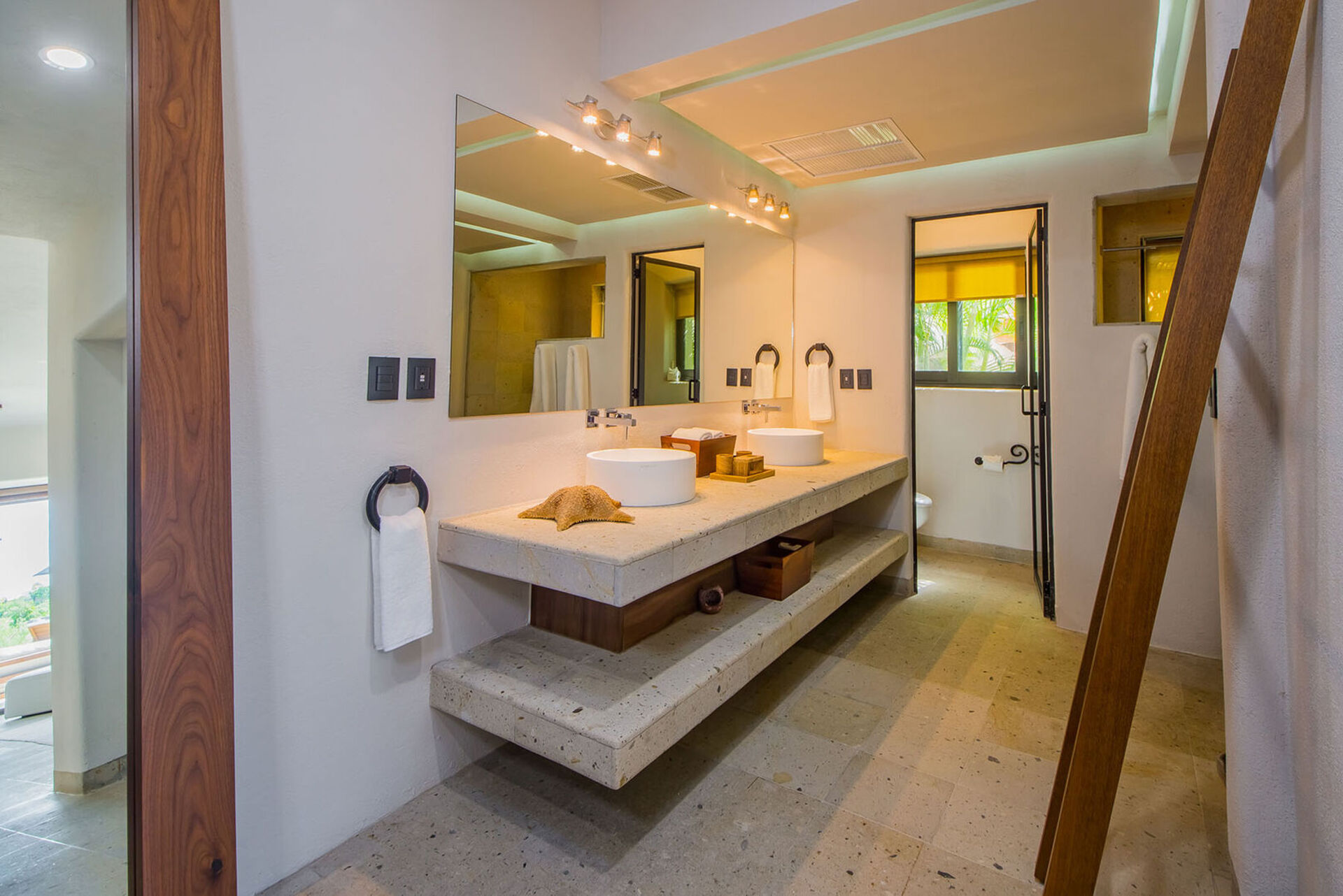 Escape to Paradise at Cabo San Lucas Villa 1049: Your Luxurious Retreat