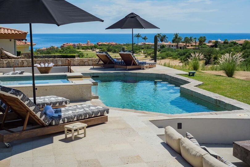 Escape to Paradise at Cabo San Lucas Villa 1049: Your Luxurious Retreat