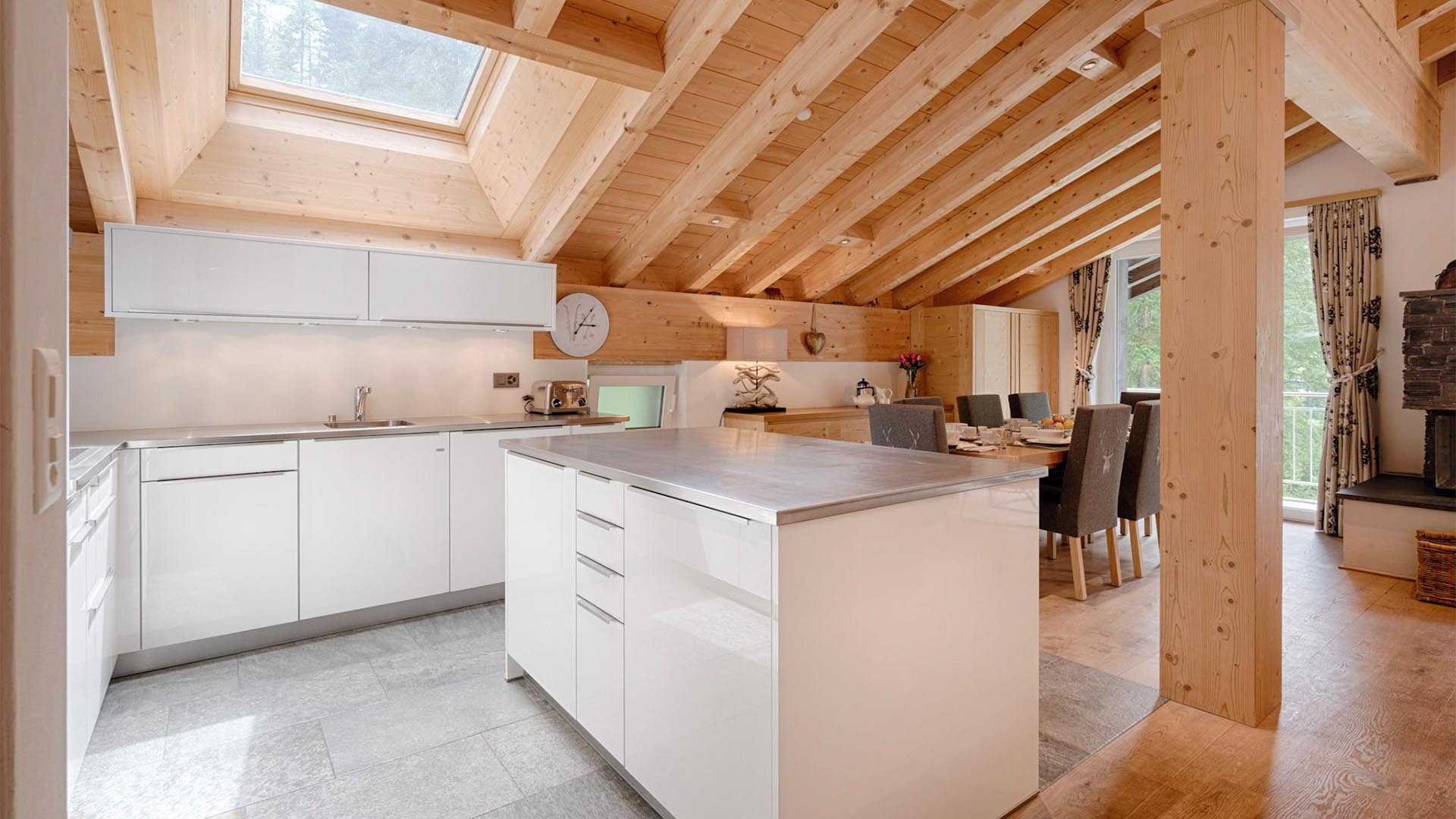 Experience Ultimate Alpine Luxury with Seamless Ski Access and Breathtaking Views