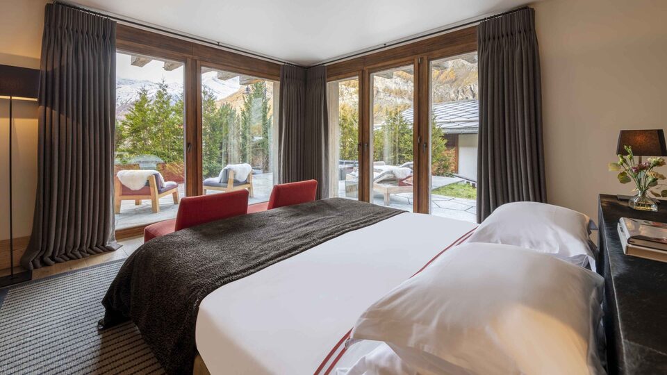 Unmatched Luxury & Breathtaking Alpine Views, Valais Chalet 1401