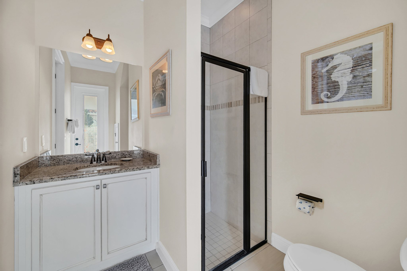 Family bathroom on the first floor