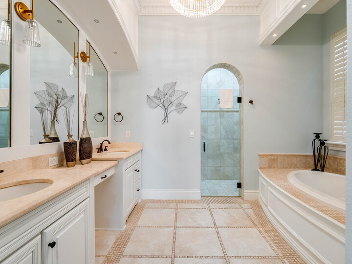 Modern 6 Bedroom Gem in Orlando,6543