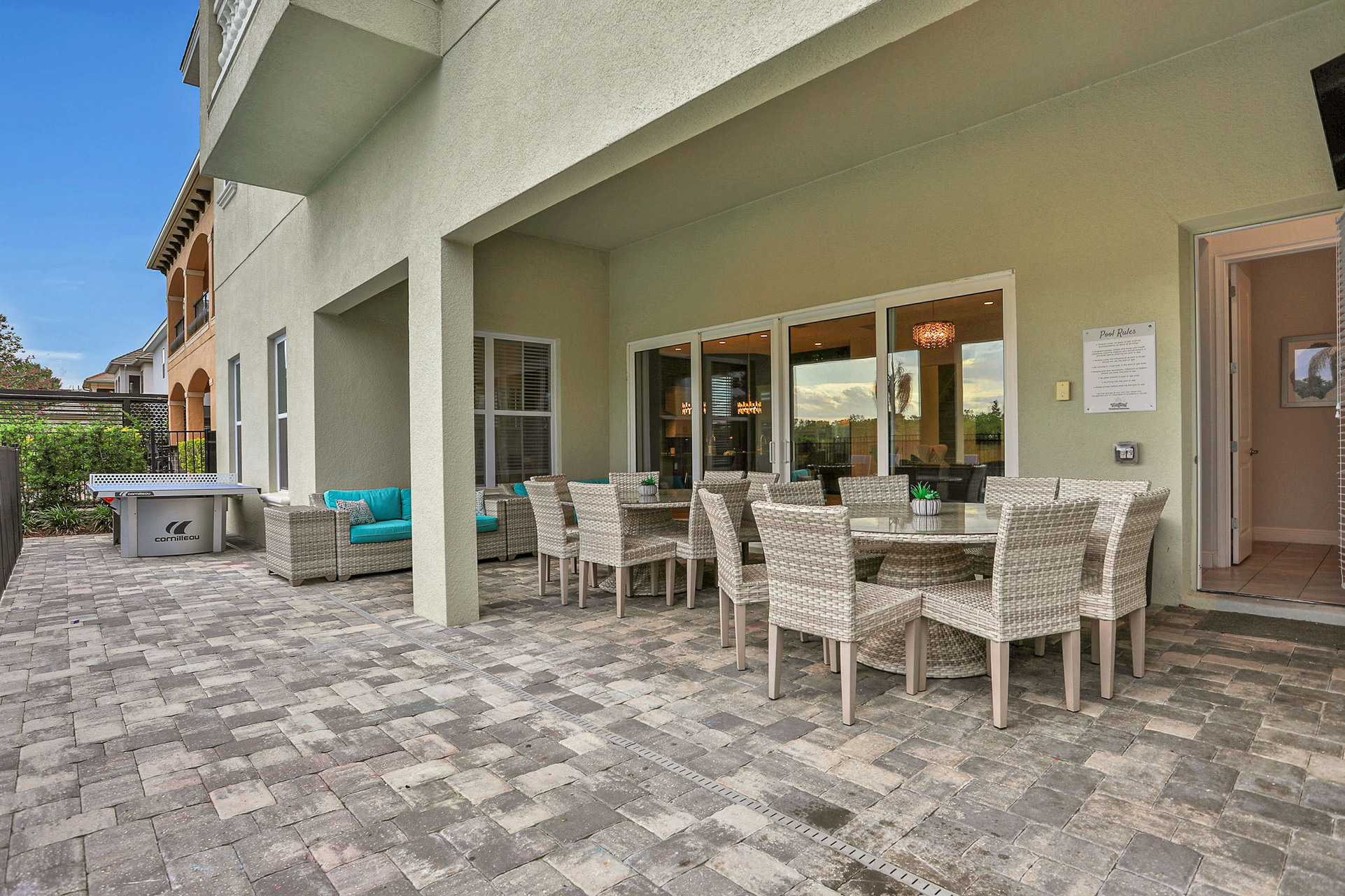 Enjoy lunch al fresco at the 2 outdoor dining tables