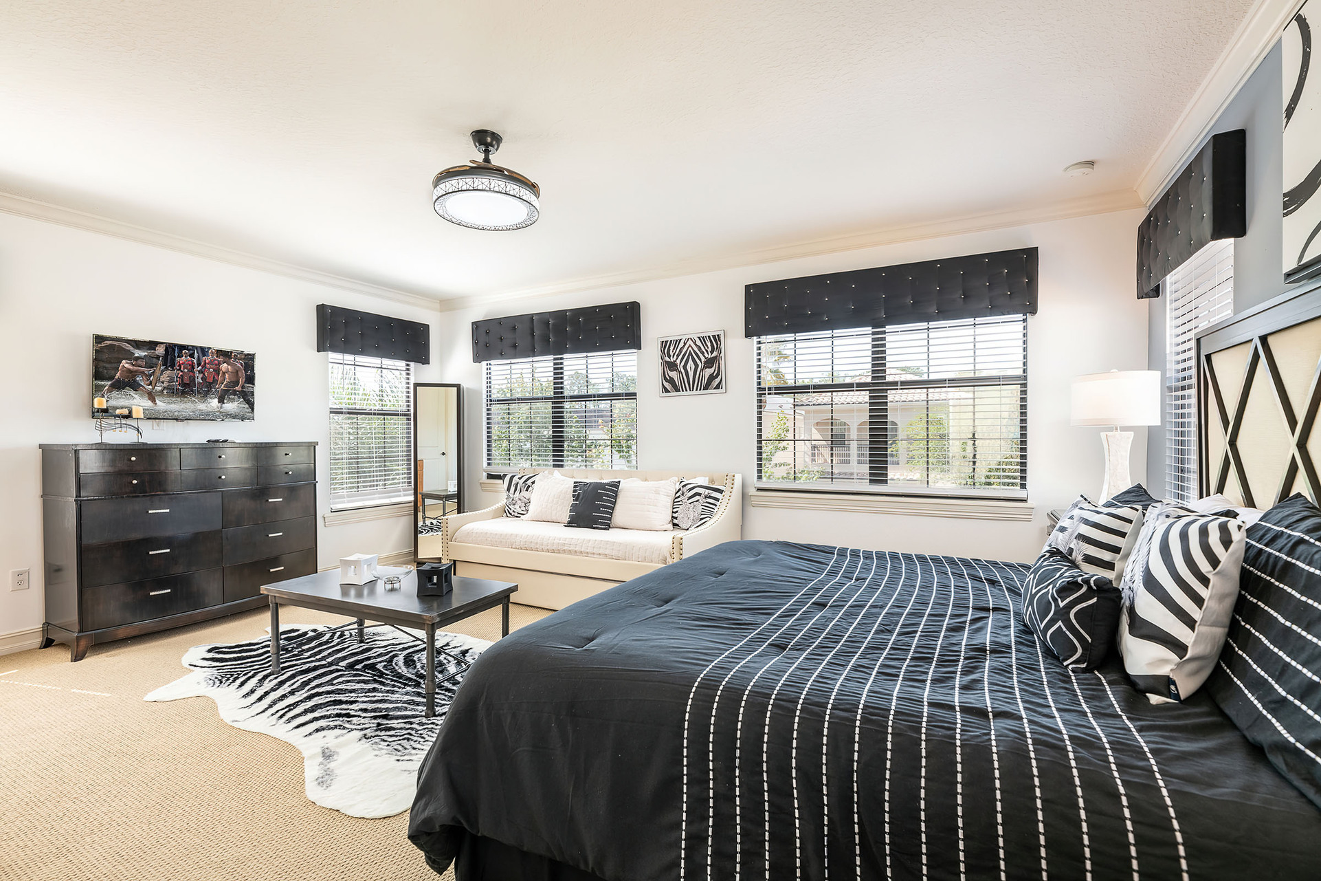 For those seeking a little more privacy, there is an annex with a king-sized bed, day bed, and trundle bed