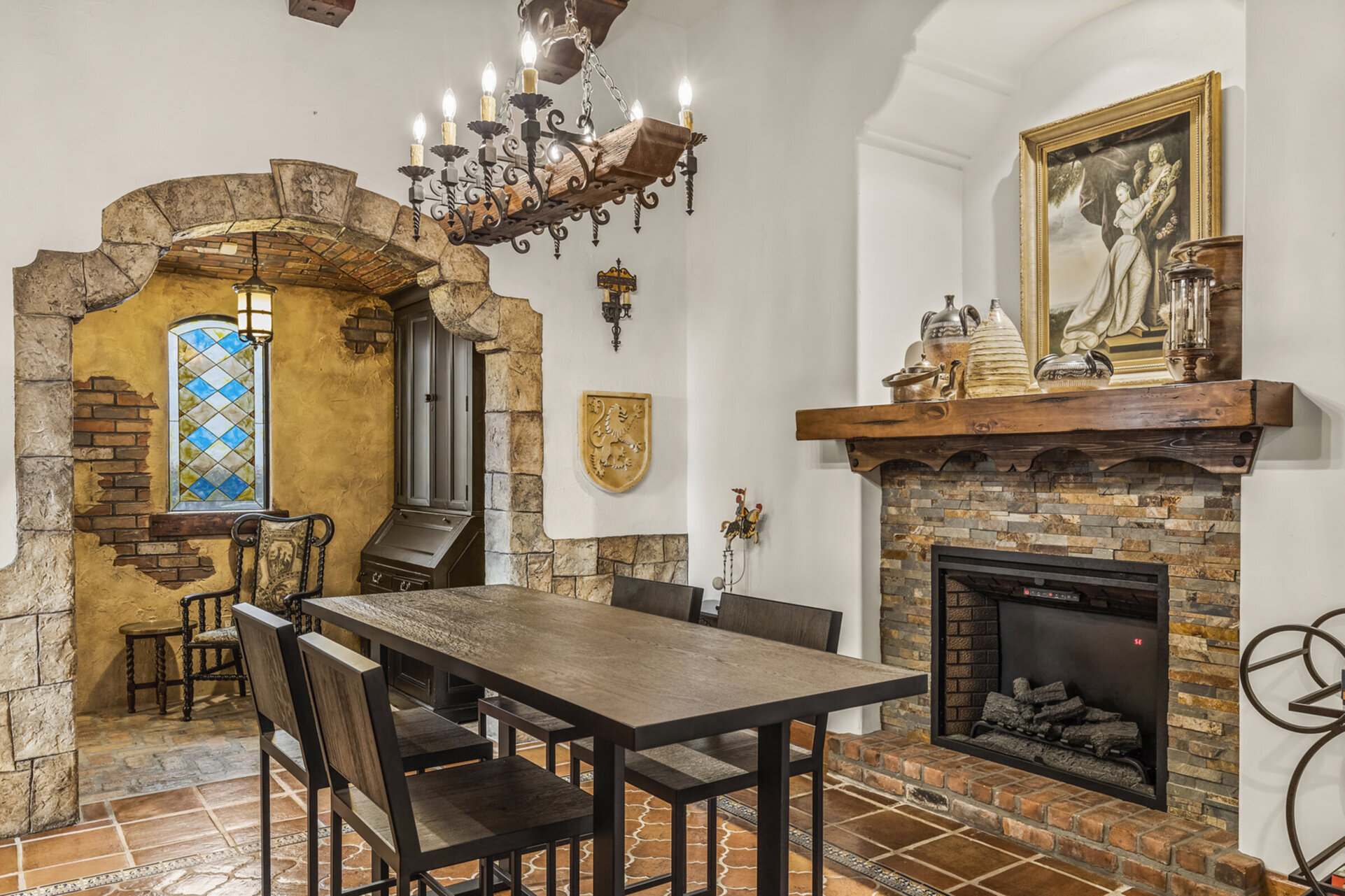 Disclaimer: Fireplace(s) for owner use only.