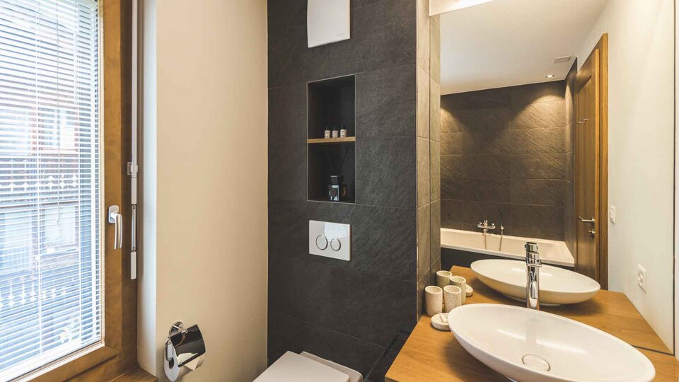 Indulge in Alpine Opulence: Luxurious Escape with Unmatched Elegance