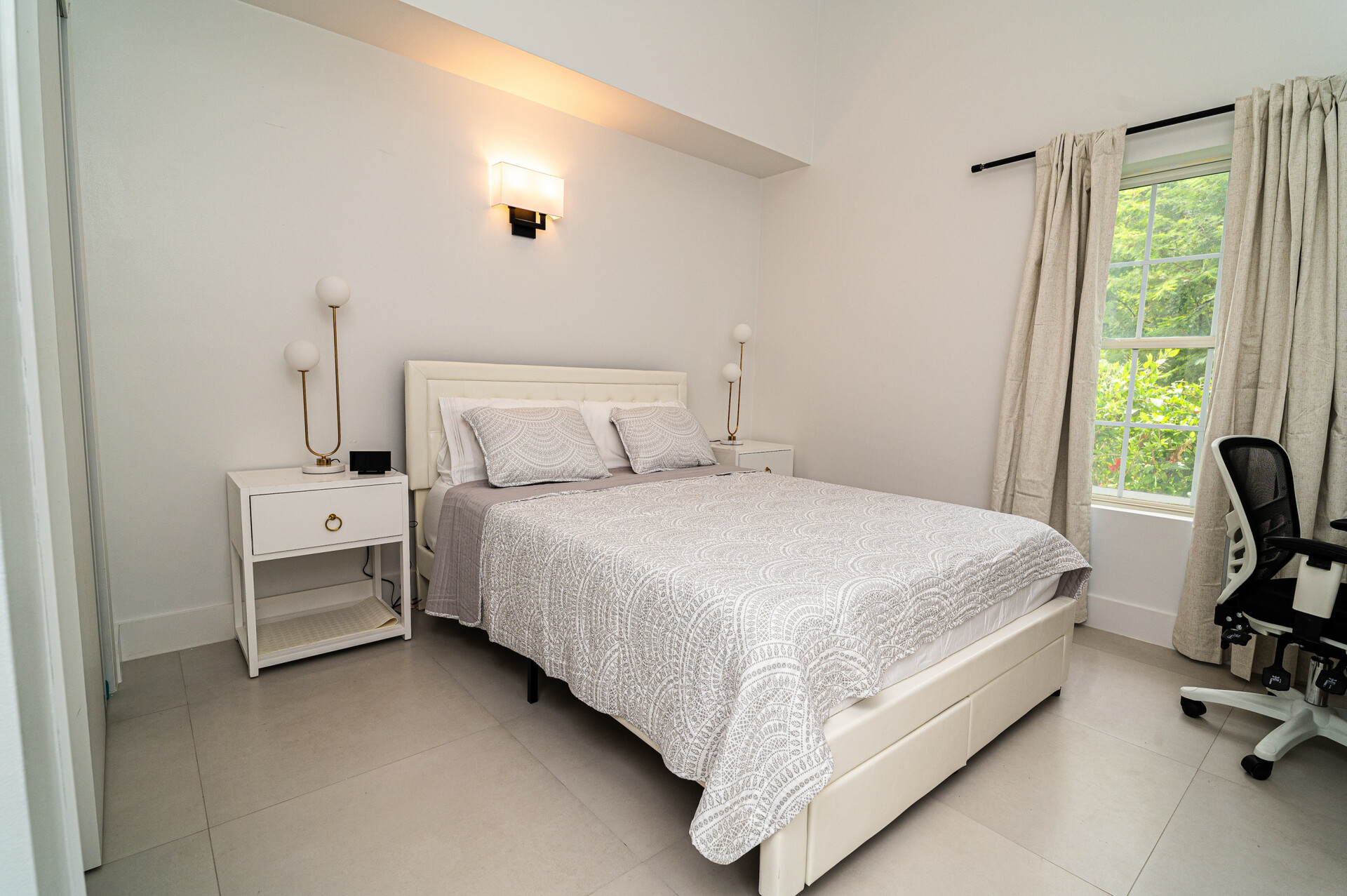 Luxury Private Villa in Jolly Harbour, Saint Mary 100