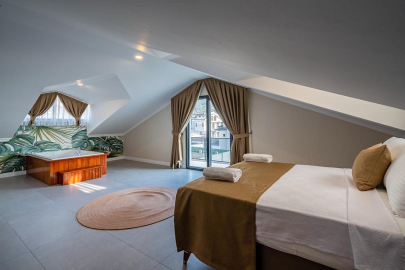 Your Private Escape for Endless Summer 1032